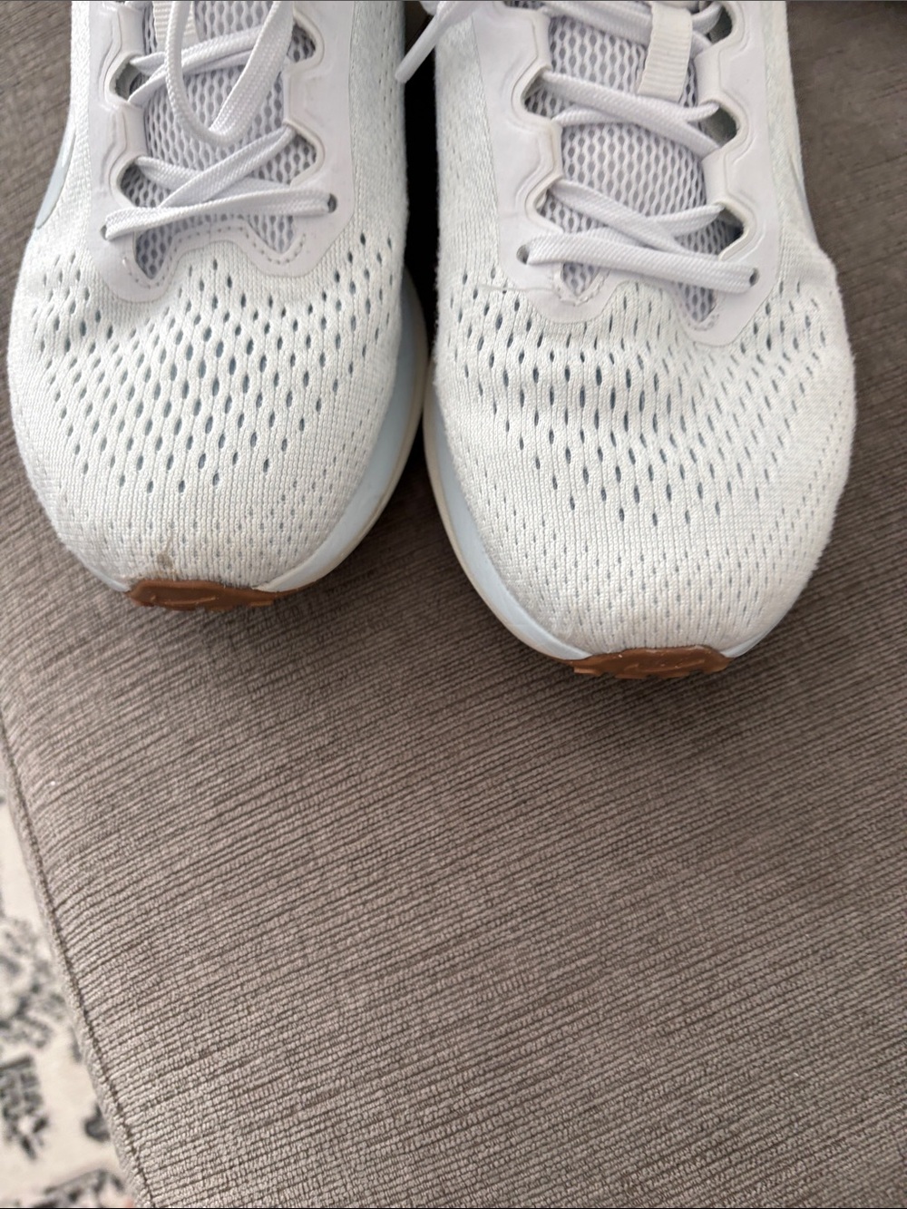 Nike Women's White and Light Blue Air Running Sneakers - Picture 8 of 8